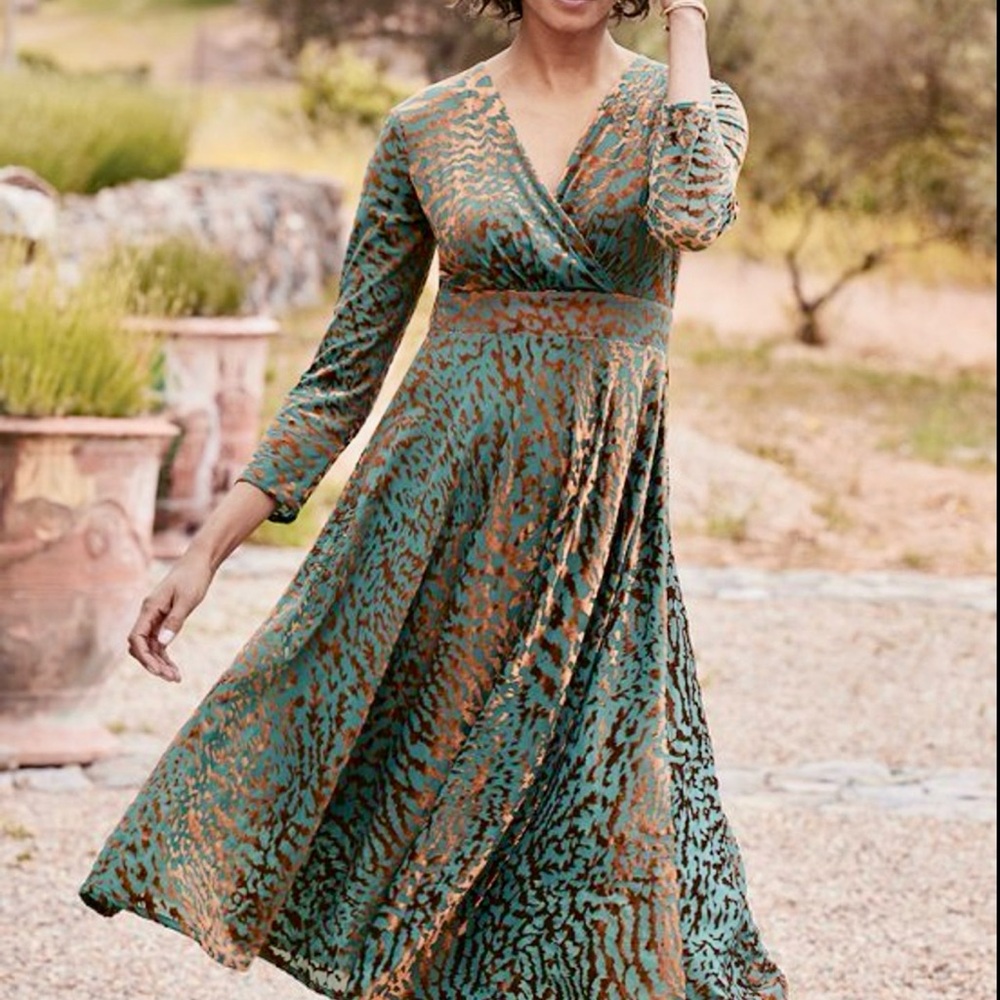 Soft Surroundings Green and Brown Long Sleeve Dress
